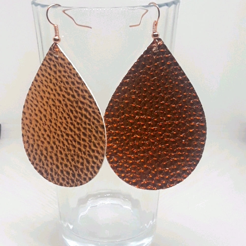 Rose gold teardrop earrings